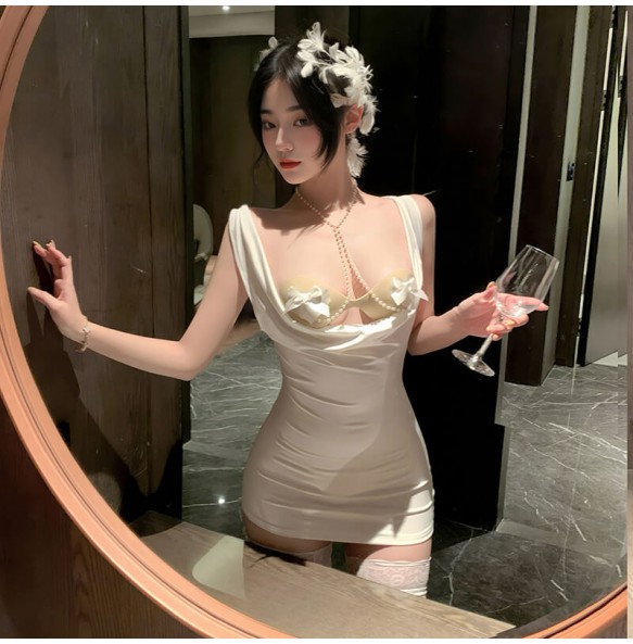 FEE ET MOI - Mysterious Venus Chest Chain Bodycon Dress (White)